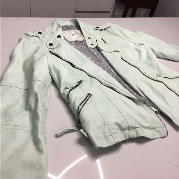 Light green leather jacket - Picture 3 of 4